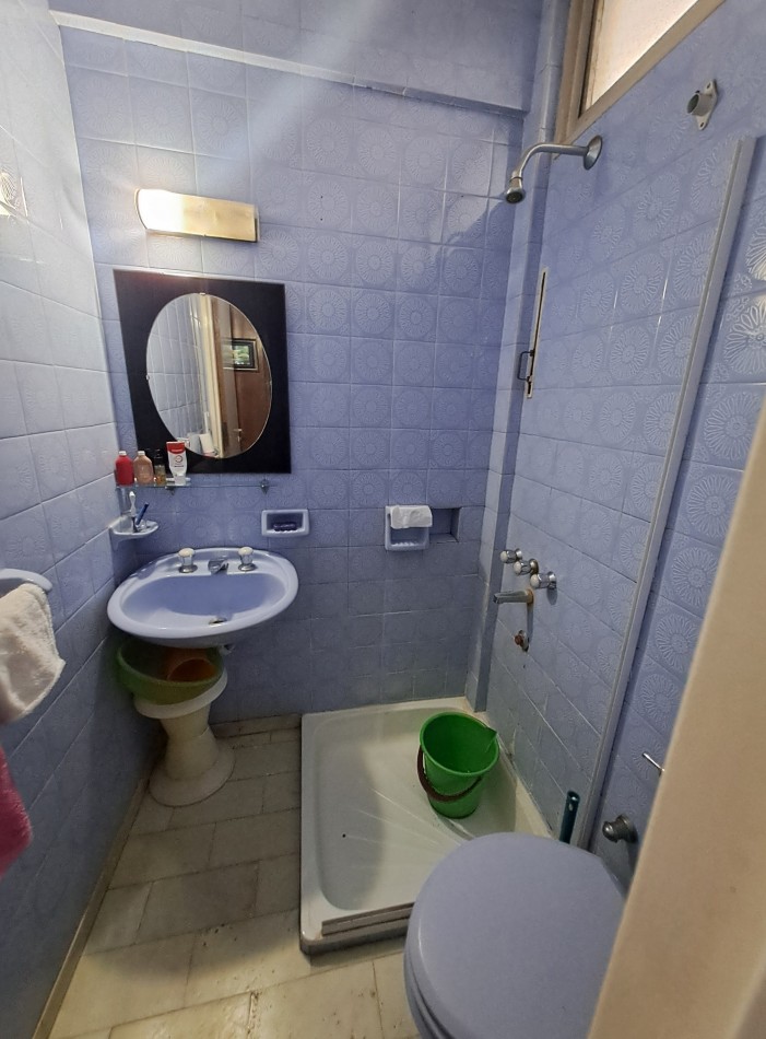 Venta Casa 5 Ambientes Con Lote Propio De 301 M2, Ideal Desarrollo Inmobiliario. Devoto