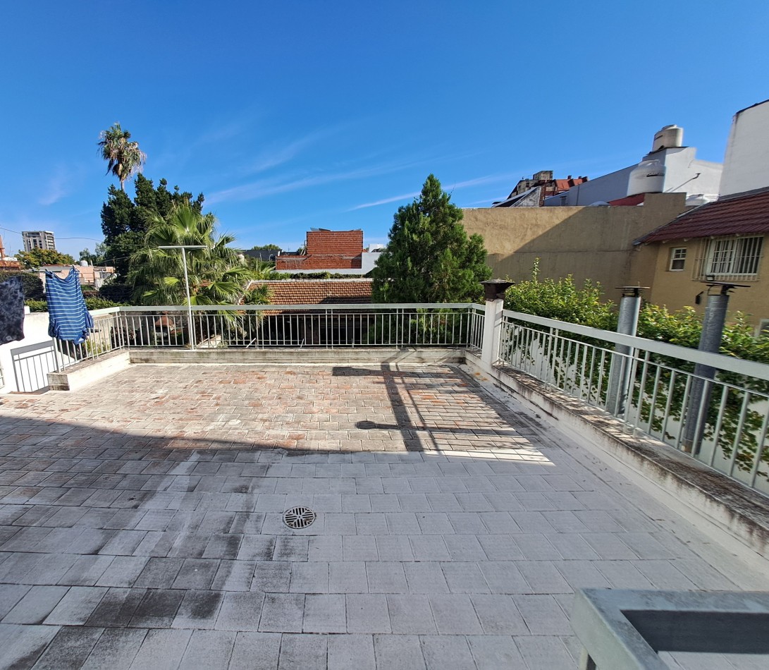 Venta Casa 5 Ambientes Con Lote Propio De 301 M2, Ideal Desarrollo Inmobiliario. Devoto