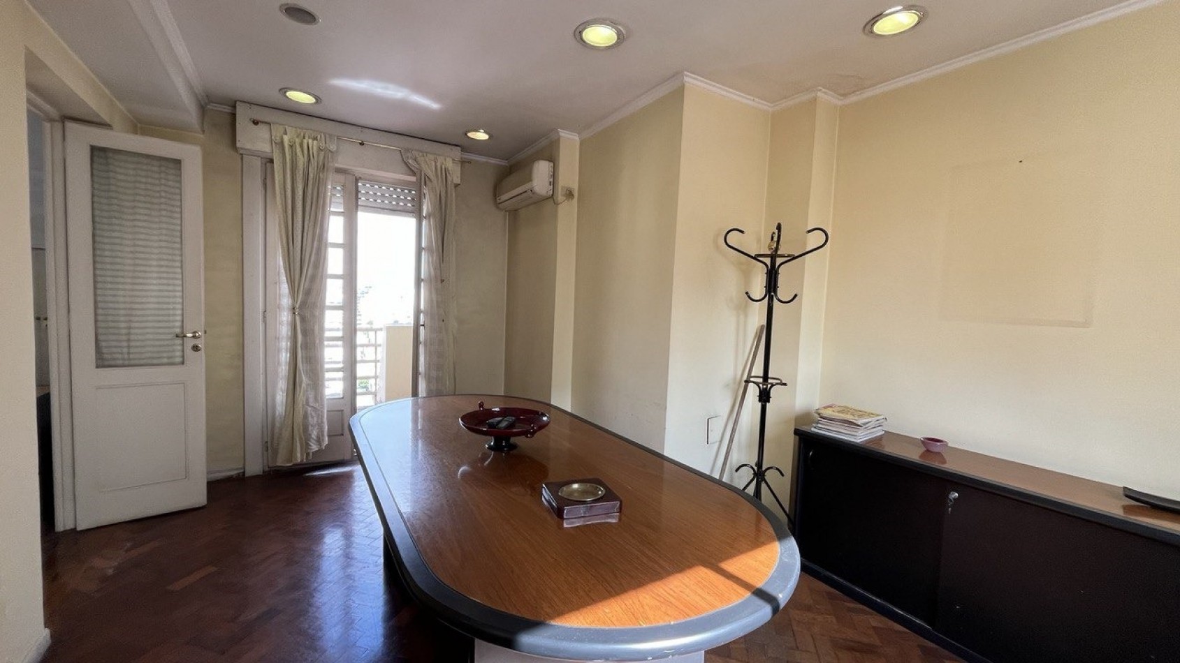 DEPARTAMENTO 4 AMBIENTES EN AV BELGRANO APTO PROFESIONAL - APTO CREDITO
