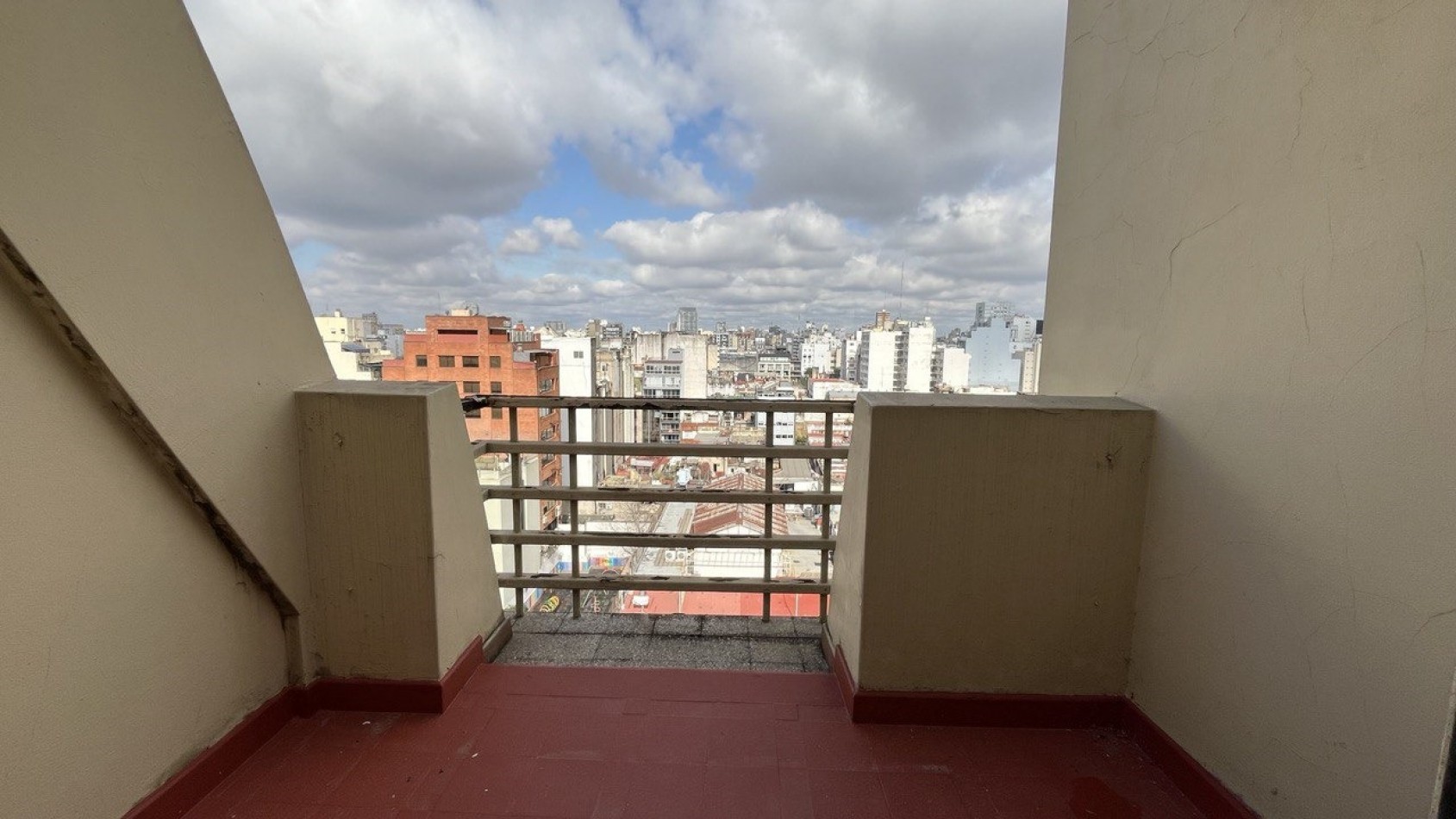 DEPARTAMENTO 4 AMBIENTES EN AV BELGRANO APTO PROFESIONAL - APTO CREDITO