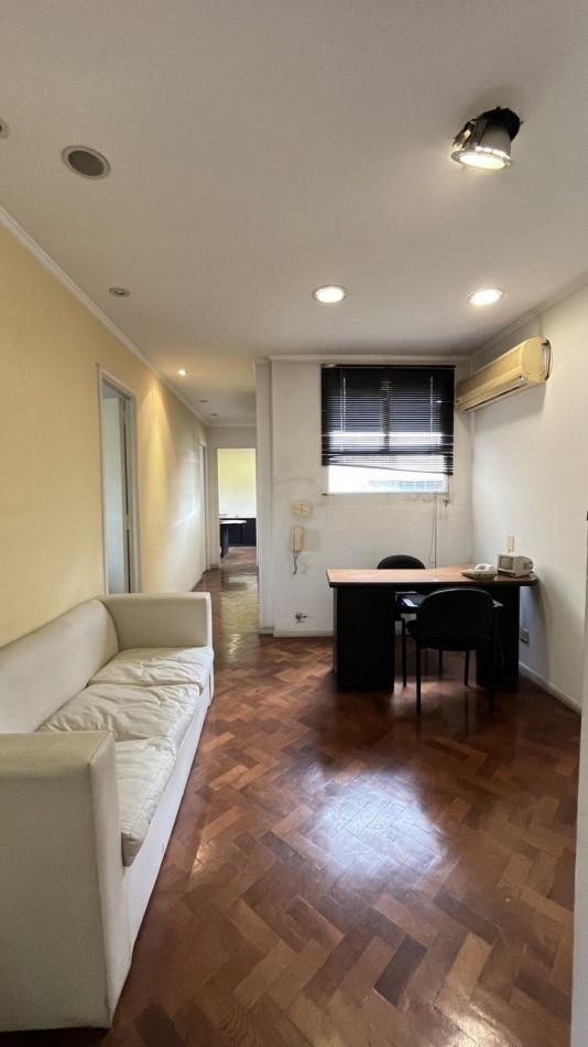DEPARTAMENTO 4 AMBIENTES EN AV BELGRANO APTO PROFESIONAL - APTO CREDITO