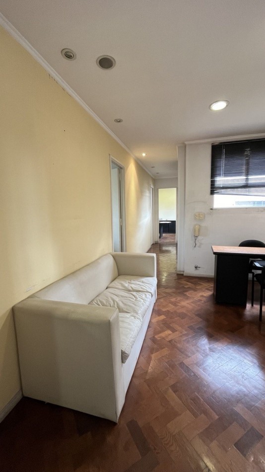 DEPARTAMENTO 4 AMBIENTES EN AV BELGRANO APTO PROFESIONAL - APTO CREDITO