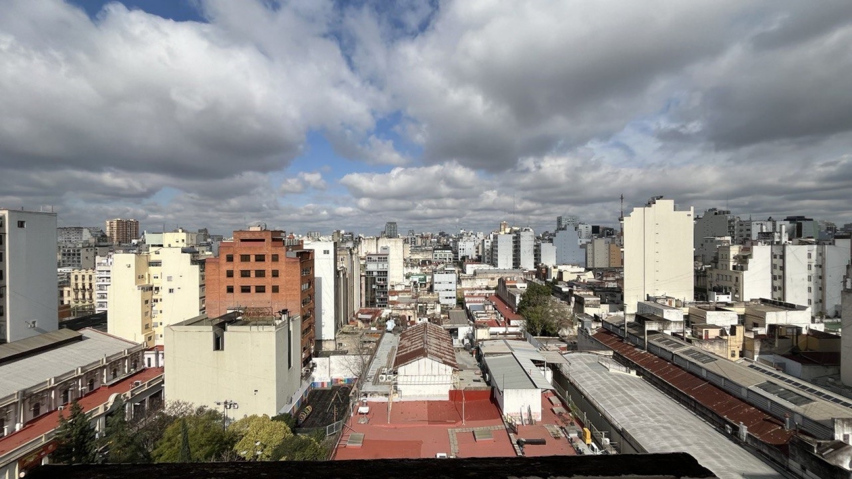 DEPARTAMENTO 4 AMBIENTES EN AV BELGRANO APTO PROFESIONAL - APTO CREDITO